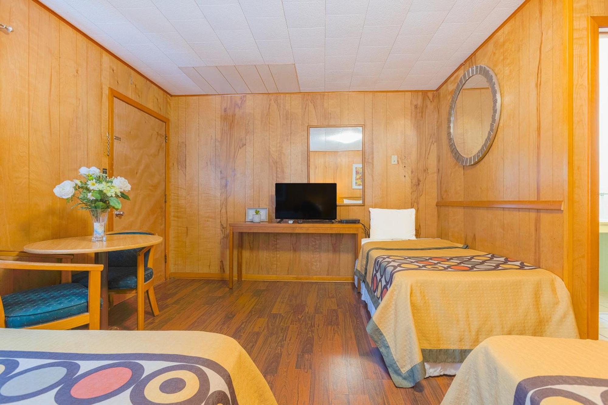Parkside Motel By Oyo Meadville Conneaut Lake Conneaut Lakeshore Экстерьер фото