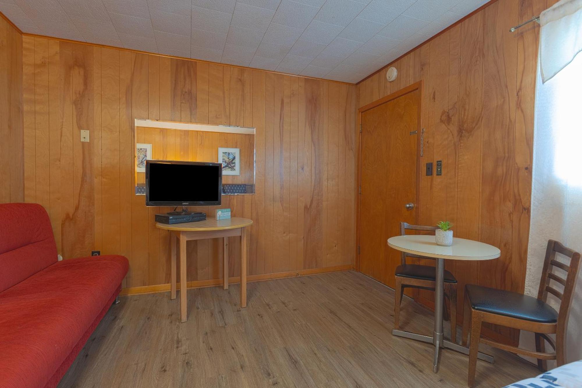 Parkside Motel By Oyo Meadville Conneaut Lake Conneaut Lakeshore Экстерьер фото