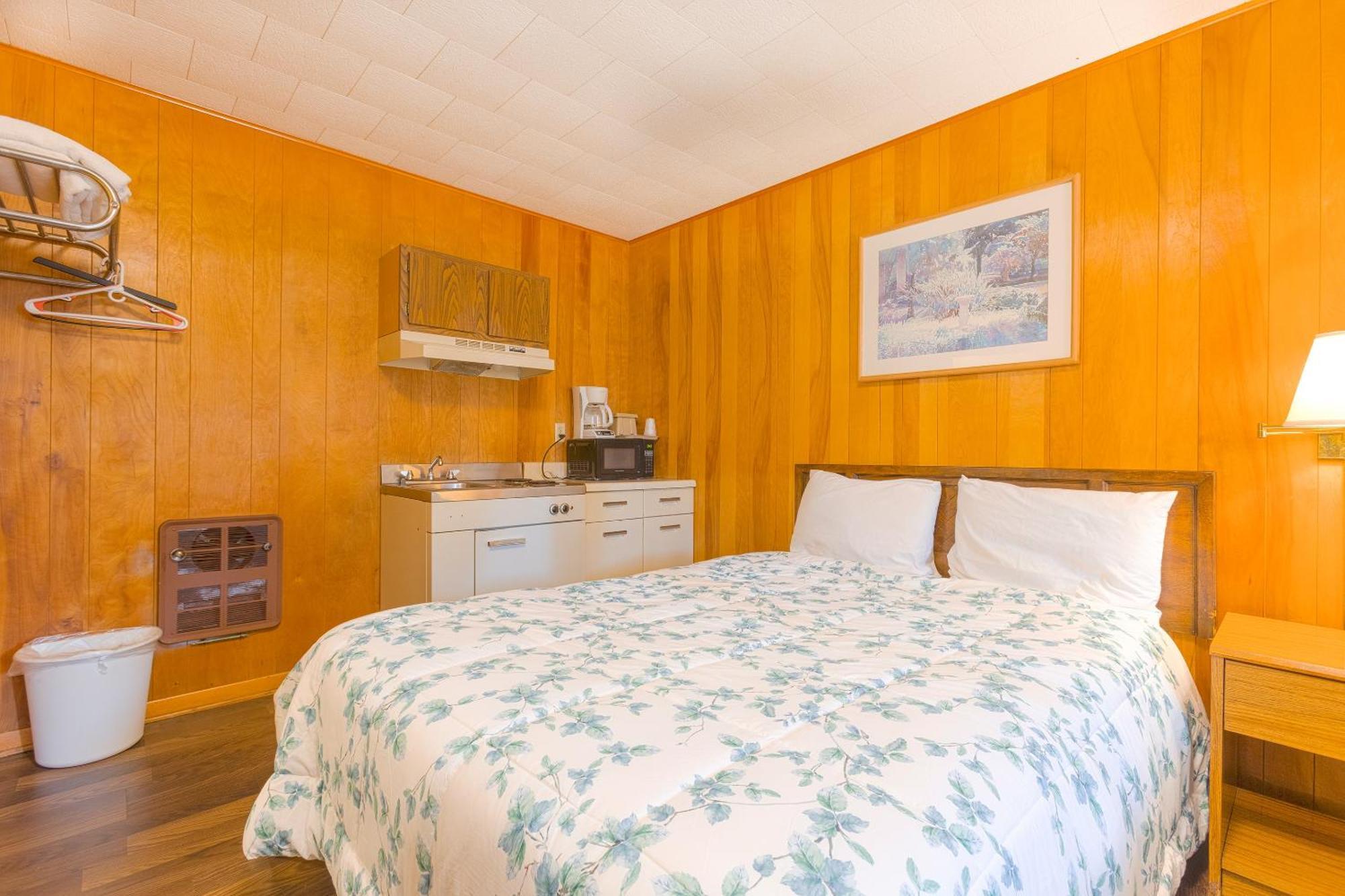 Parkside Motel By Oyo Meadville Conneaut Lake Conneaut Lakeshore Экстерьер фото