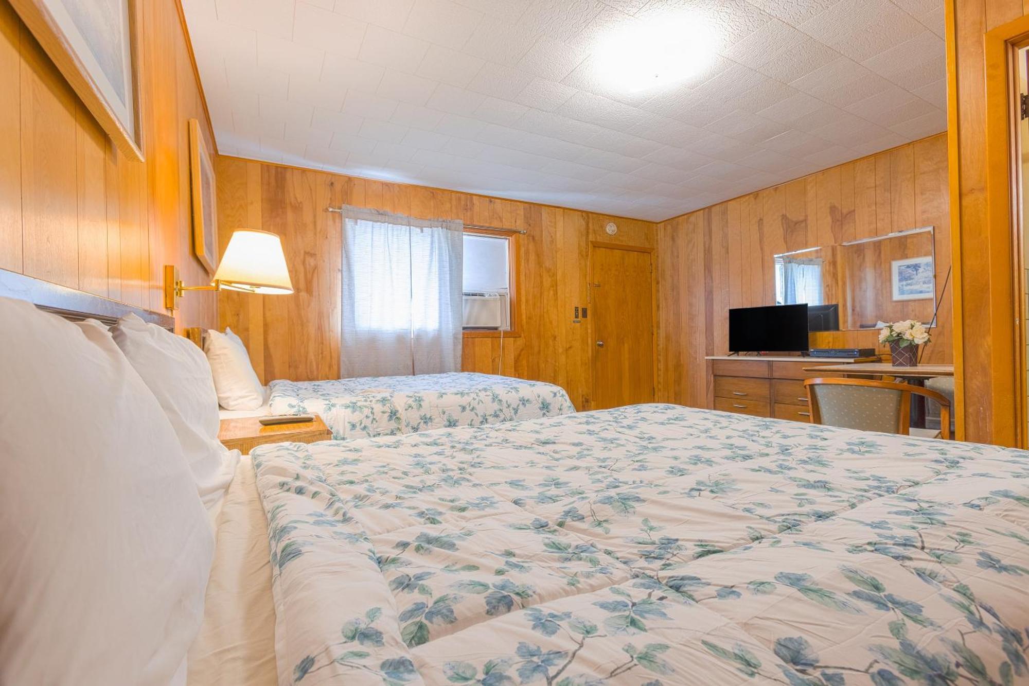 Parkside Motel By Oyo Meadville Conneaut Lake Conneaut Lakeshore Экстерьер фото
