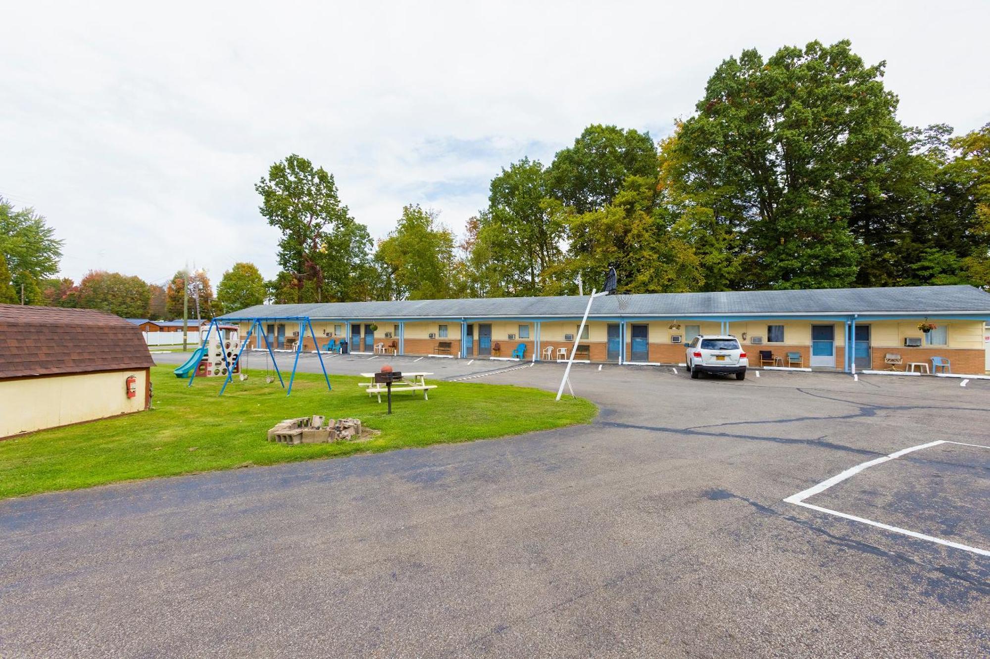 Parkside Motel By Oyo Meadville Conneaut Lake Conneaut Lakeshore Экстерьер фото