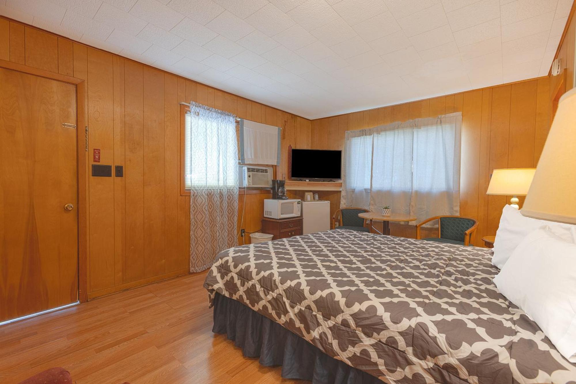 Parkside Motel By Oyo Meadville Conneaut Lake Conneaut Lakeshore Экстерьер фото